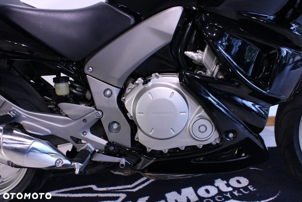 Honda CBF - 19
