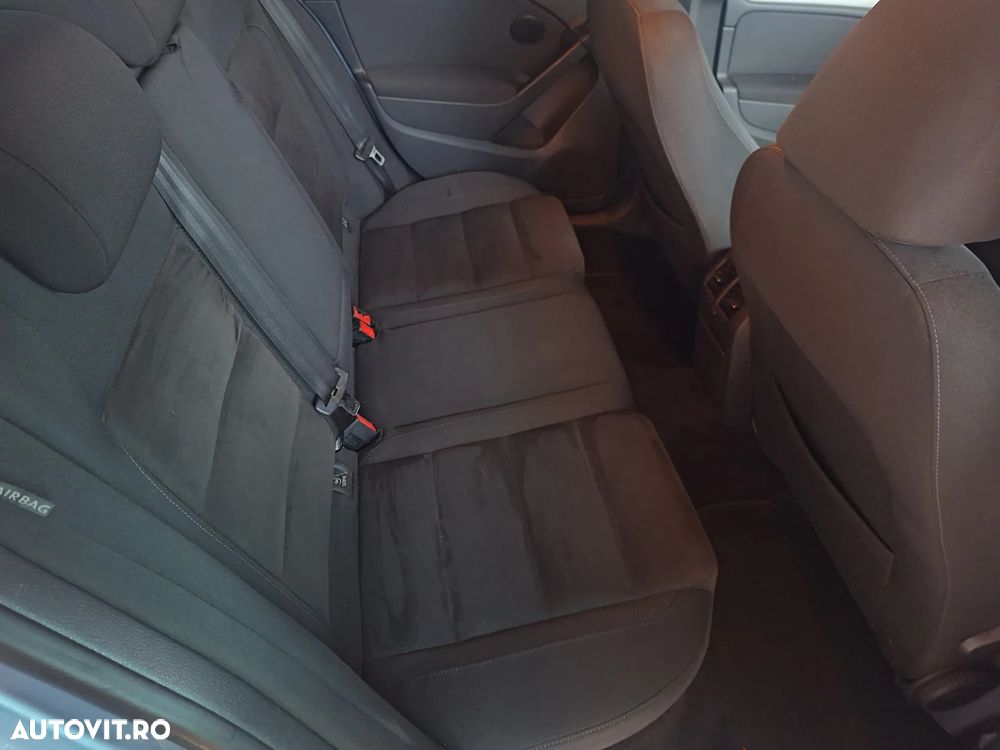 Volkswagen Golf - 14