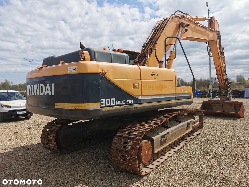 Hyundai HLC300-9A - 9