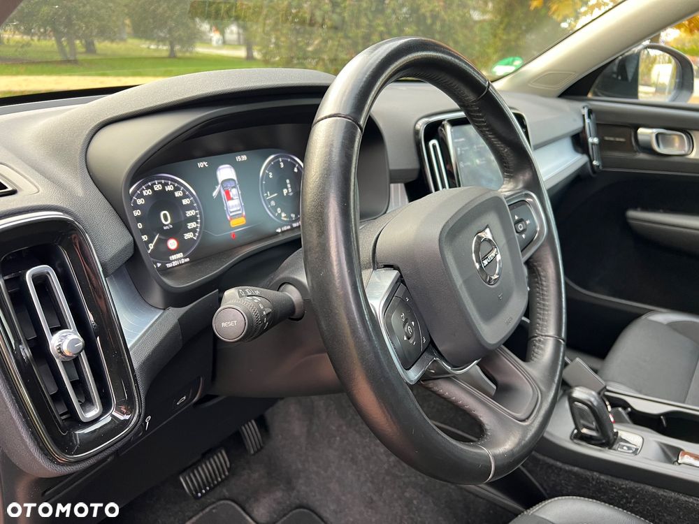 Volvo XC 40 D3 Momentum - 35