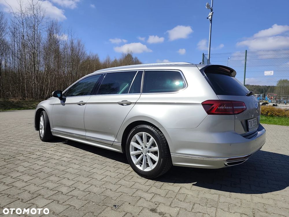 Volkswagen Passat 2.0 TDI (BlueMotion Technology) Highline - 6