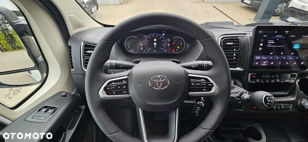 Toyota Proace MAX - 11