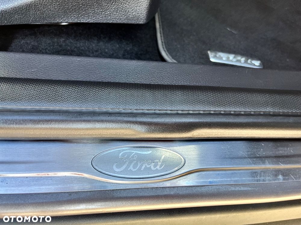 Ford Focus 1.0 EcoBoost Titanium - 11