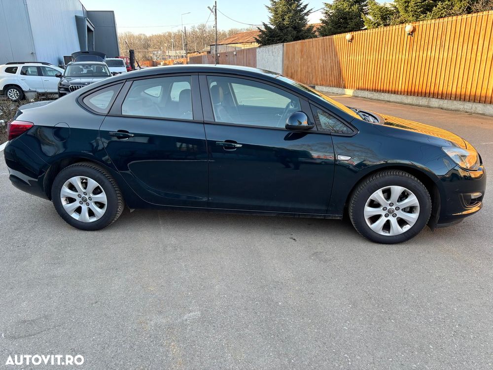 Opel Astra 1.4 Turbo ECOTEC Enjoy - 4