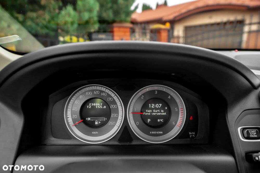 Volvo XC 60 D5 AWD RDesign - 26