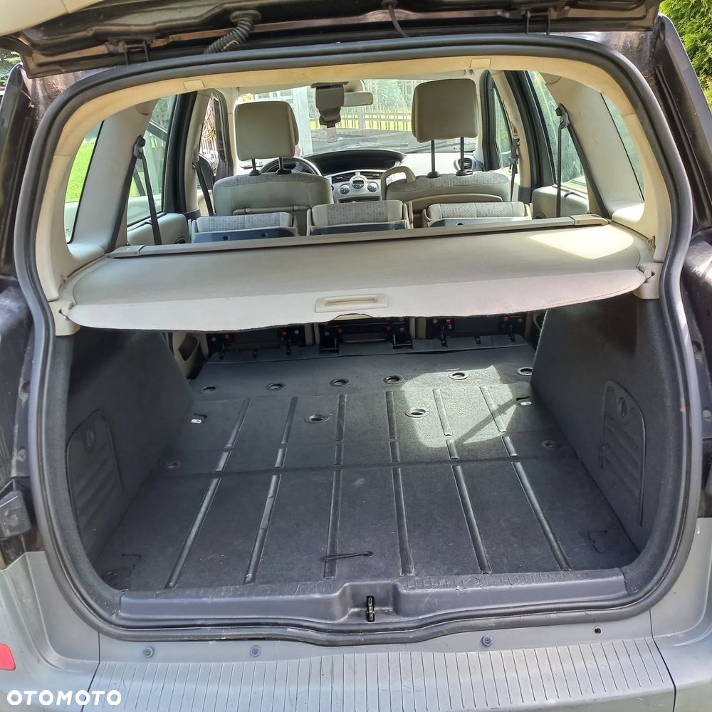 Renault Grand Scenic - 6