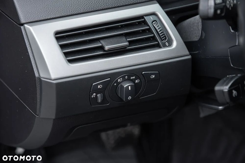 BMW Seria 5 525i - 20