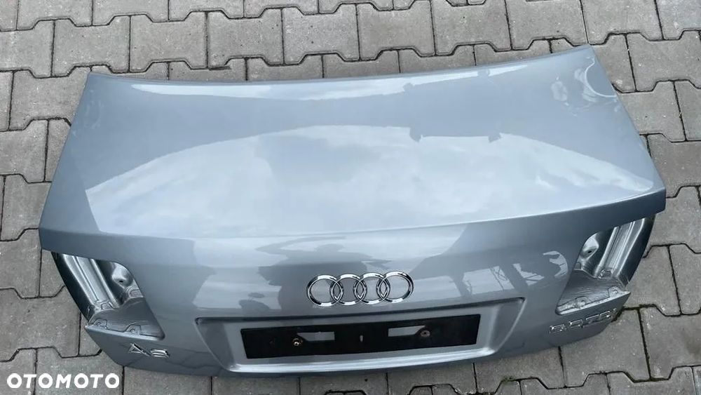 KLAPA BAGAŻNIKA AUDI A8 D3 KOLOR LY7G - 2