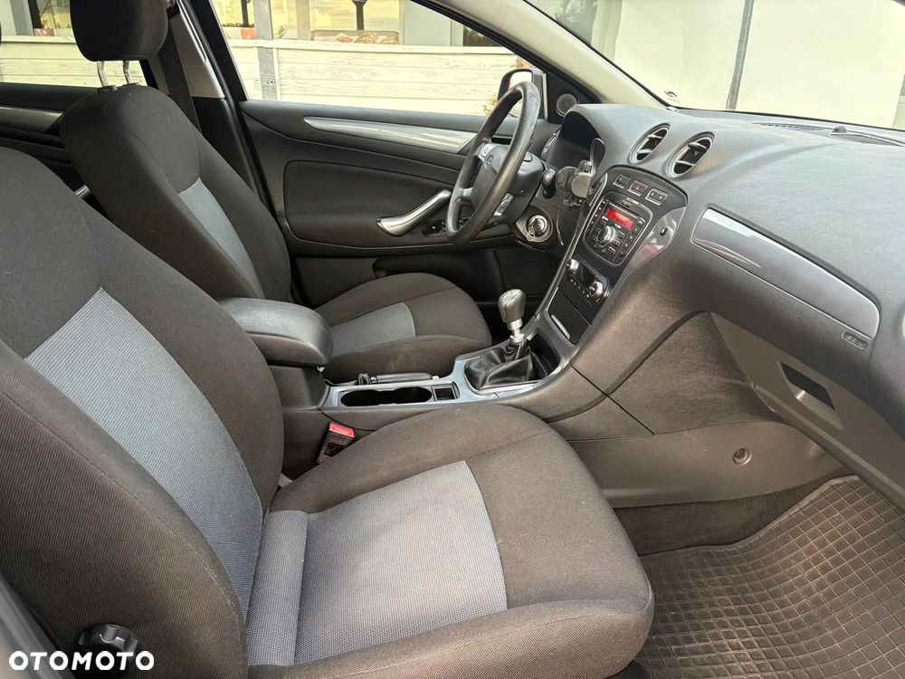 Ford Mondeo 2.0 TDCi Platinium X Plus (Titanium) - 19