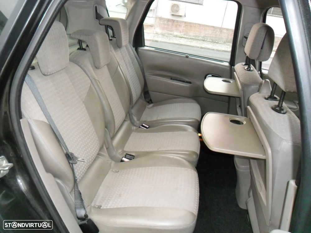 Renault Scénic 1.5 dCi Dynamique Luxe - 7