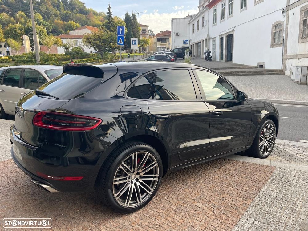Porsche Macan Turbo PDK - 10