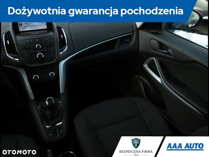 Opel Zafira - 9