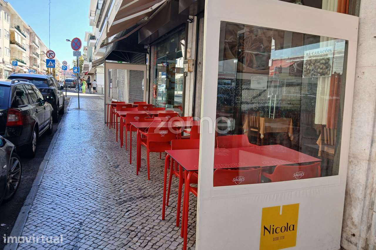 Trespasse de Café/Snack-Bar em Funcionamento no Coração de Alvalade - Grande imagem: 3/23
