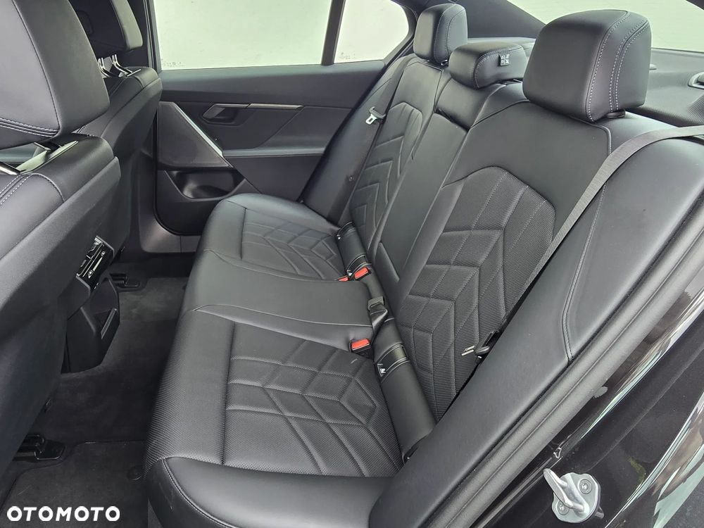 BMW Seria 5 520d xDrive mHEV M Sport - 7