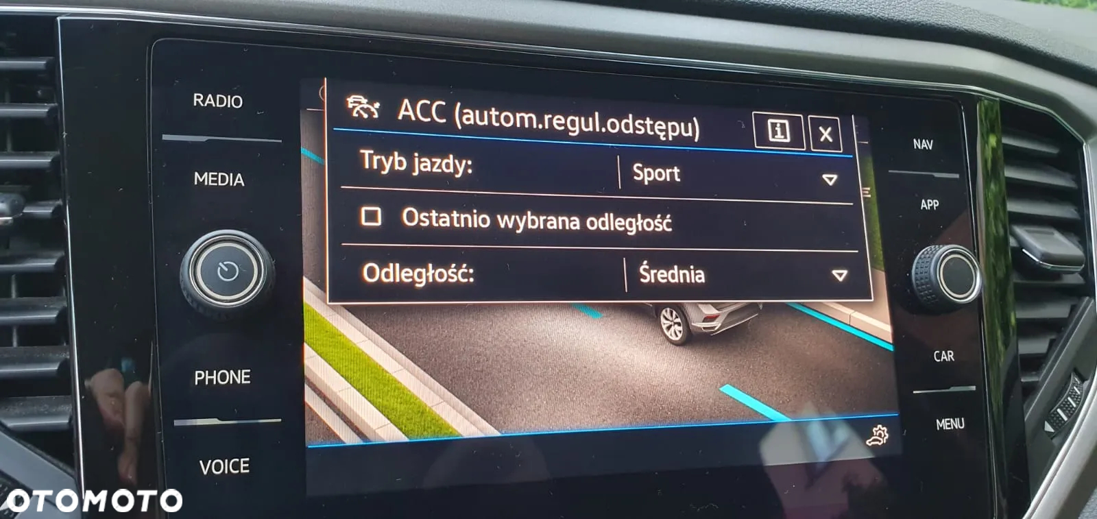 Volkswagen T-Roc 1.5 TSI Life DSG - 24