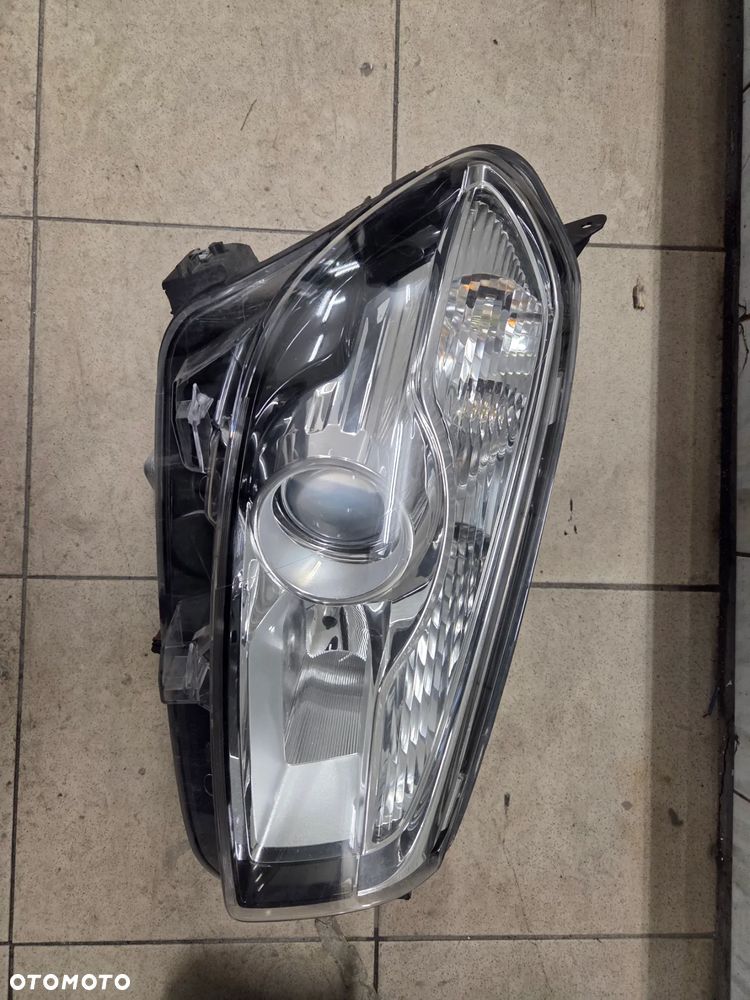 Nissan Qashqai J10 lift lampa xenon lewa prawa - 2