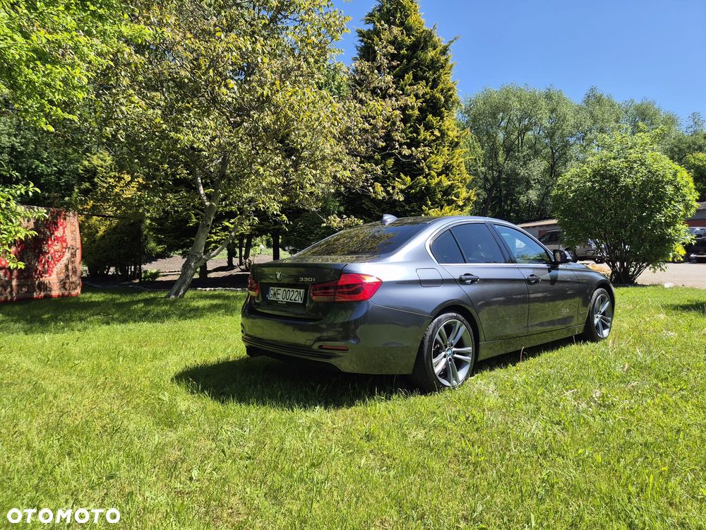 BMW Seria 3 330i Edition Luxury Line Purity - 8