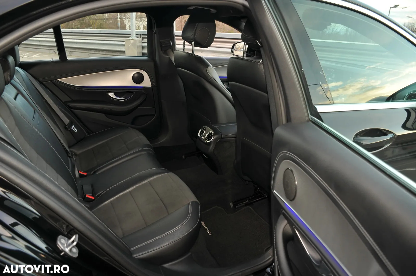 Mercedes-Benz E 220 d 4Matic 9G-TRONIC AMG Line - 19