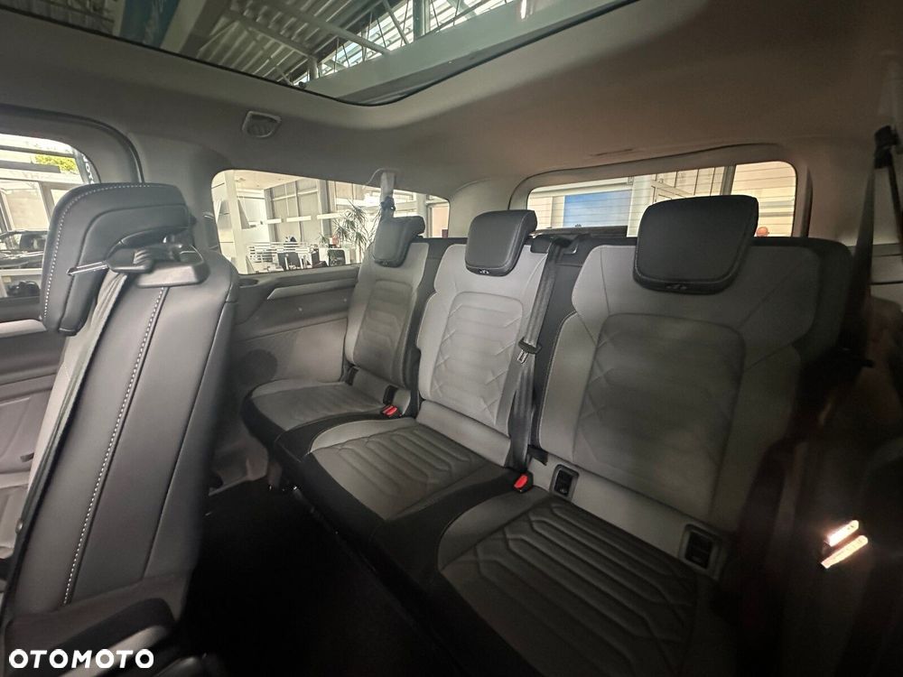 Volkswagen Caravelle Style - 23