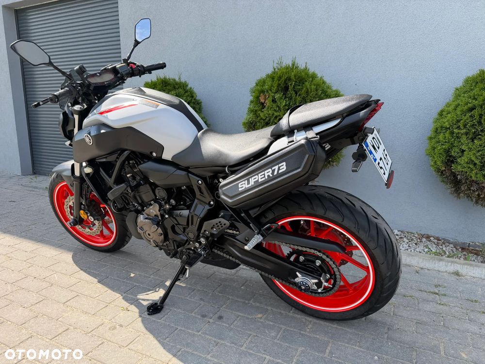 Yamaha MT - 30