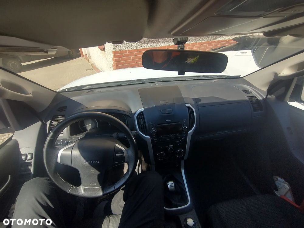 Isuzu D-Max 1.9 DC LSX - 9