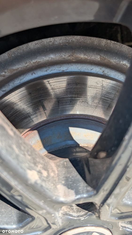 Skoda Superb 2.0 TDI Family DSG - 21