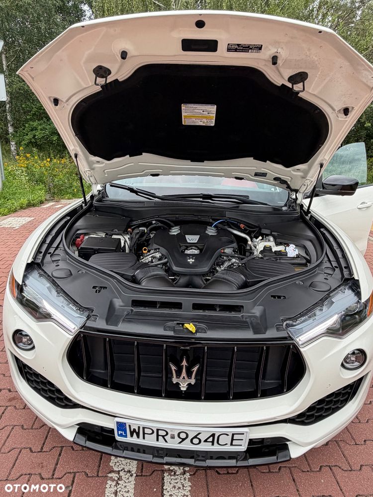 Maserati Levante Q4 - 14