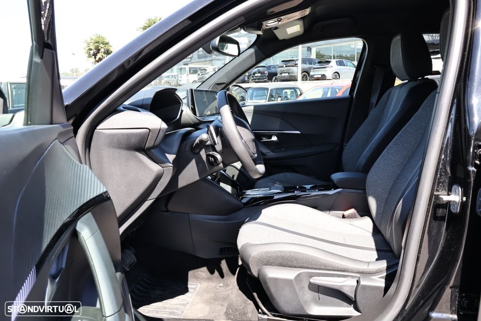 Peugeot 2008 1.2 Hybrid Allure e-DCS6 - 15