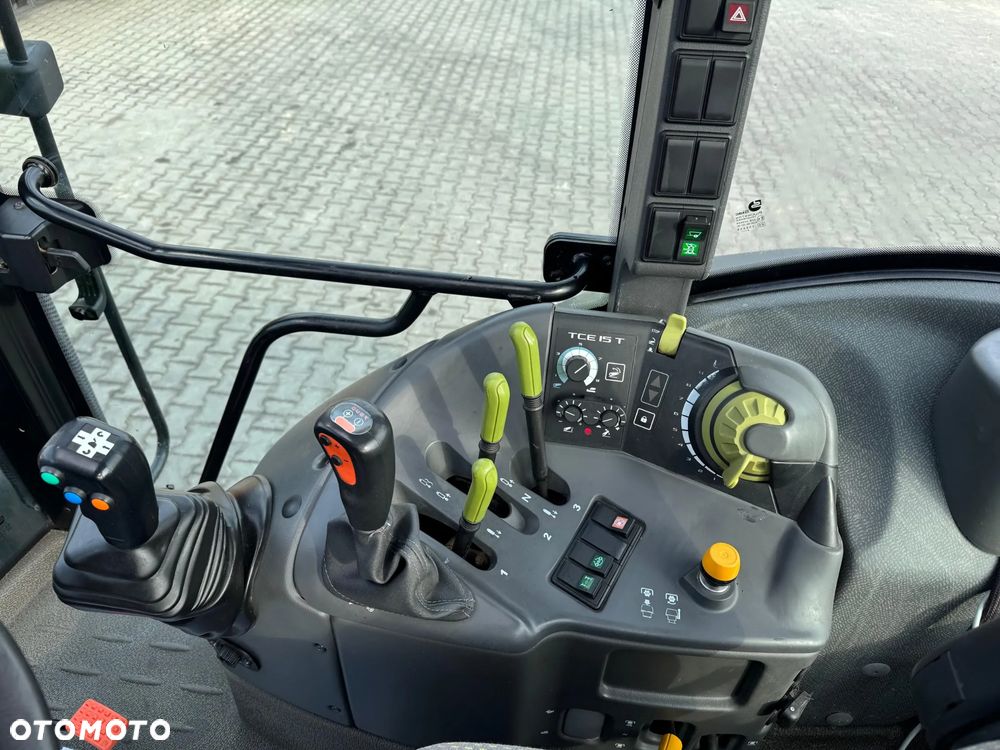 Claas ARION 420 - 12