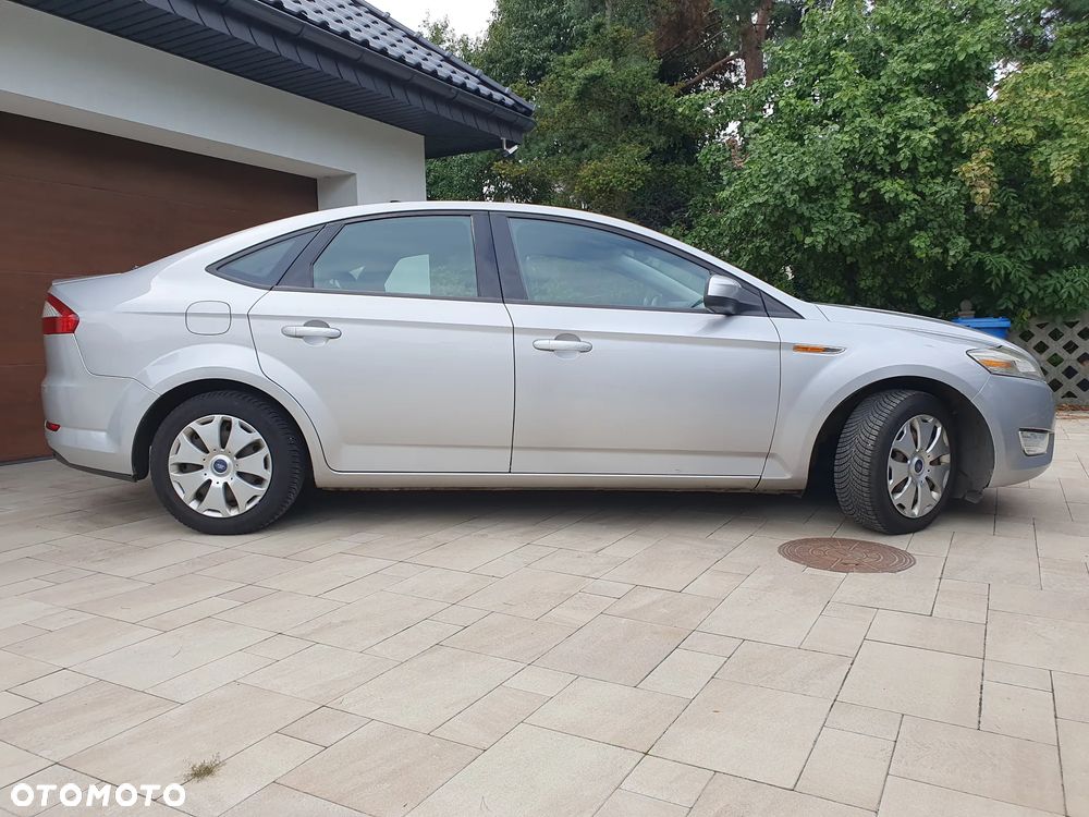 Ford Mondeo 1.8 TDCi Ambiente - 8