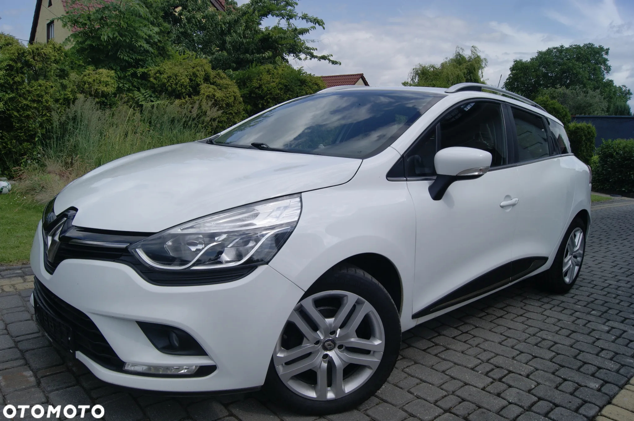 Renault Clio - 30