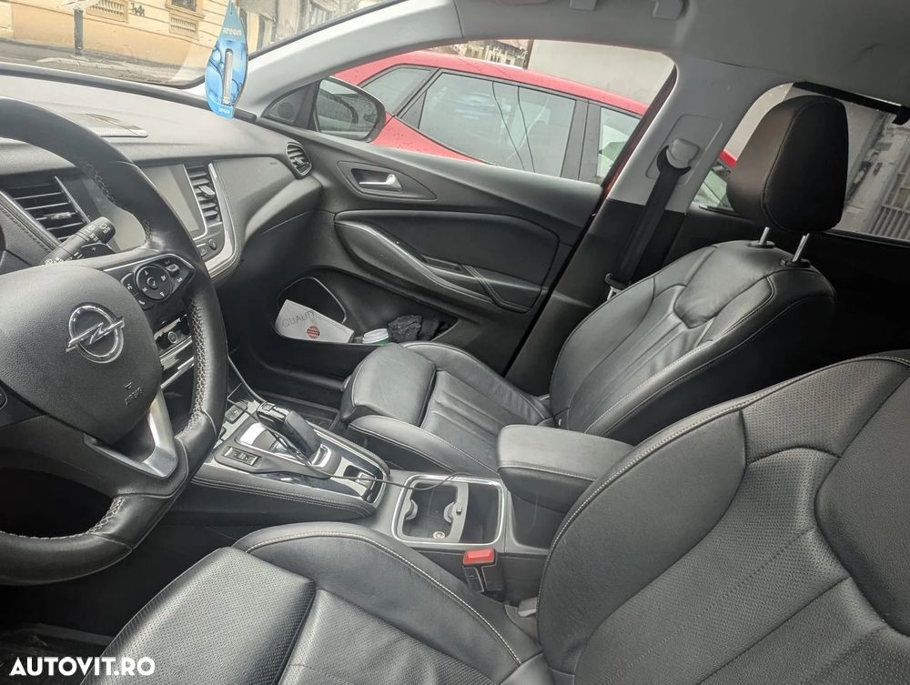 Opel Grandland X 1.6 Turbo START/STOP 4X4 Ultimate - 4