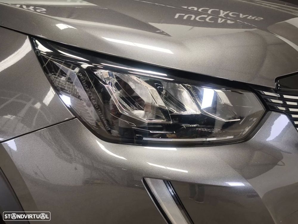 Peugeot 2008 PureTech 130 EAT8 Allure - 19