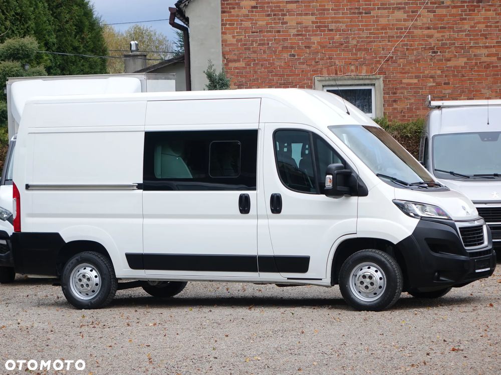 Peugeot Boxer 7-osobowy brygadówka
