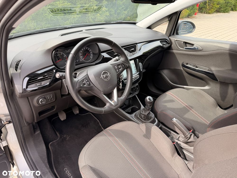 Opel Corsa 1.4 16V Cosmo - 8