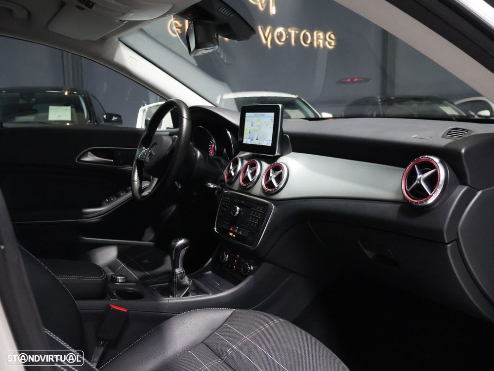 Mercedes-Benz CLA 200 d Shooting Brake Urban - 7