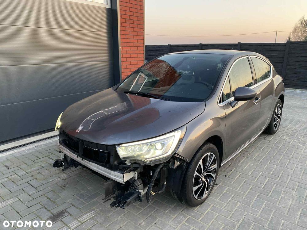 DS Automobiles DS 4 - 4