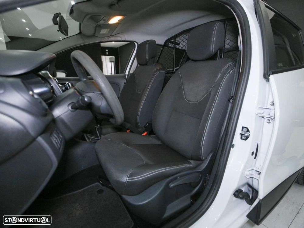 Renault Clio Van 1.5 75 ZEN 2L c/IVA - 7