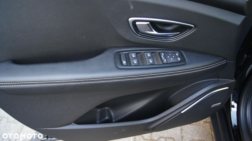 Renault Grand Scenic - 15