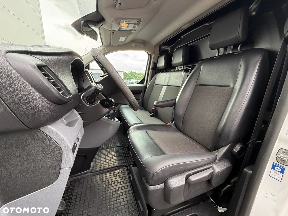 Opel Vivaro - 18
