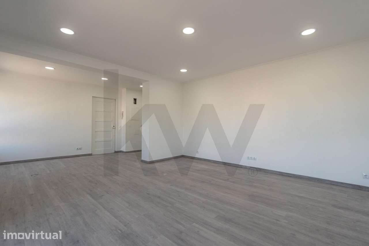 Apartamento T3 Totalmente Remodelado em Tavarede, Figueira da Foz - Grande imagem: 2/32