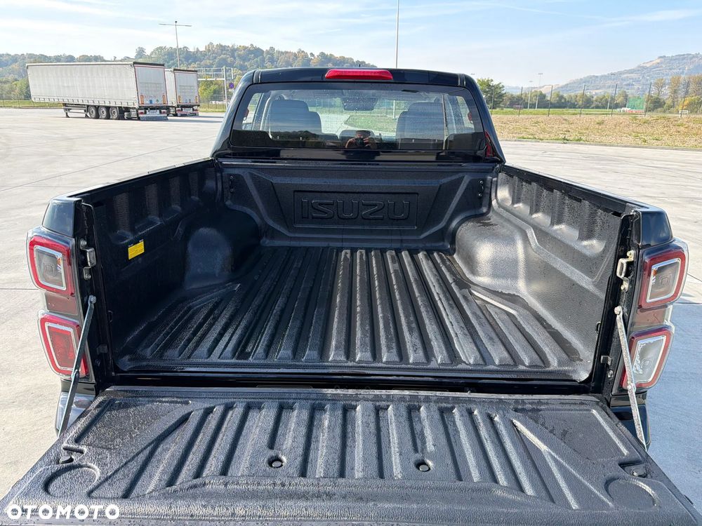 Isuzu D-Max - 18