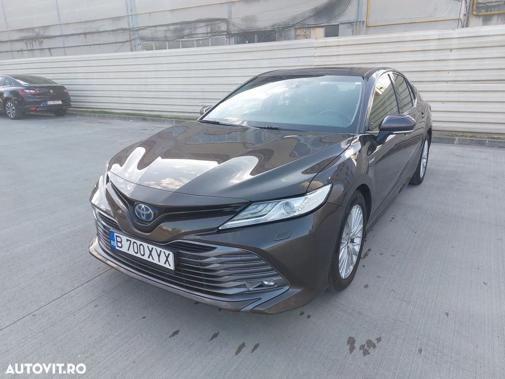 Toyota Camry 2020 photo 3