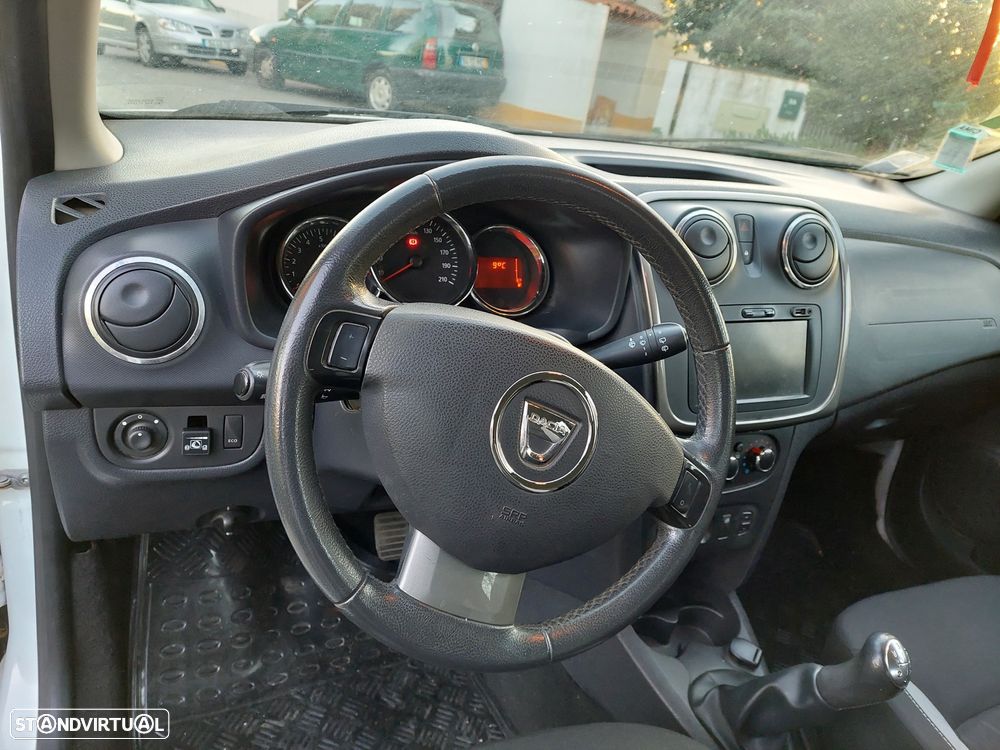 Dacia Sandero 0.9 TCe Stepway 124g - 2