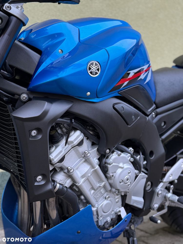 Yamaha FZ - 30