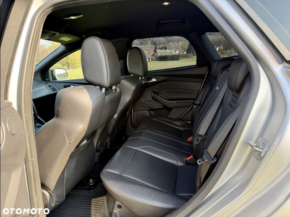 Ford Focus 1.5 TDCi ST-Line PowerShift - 17