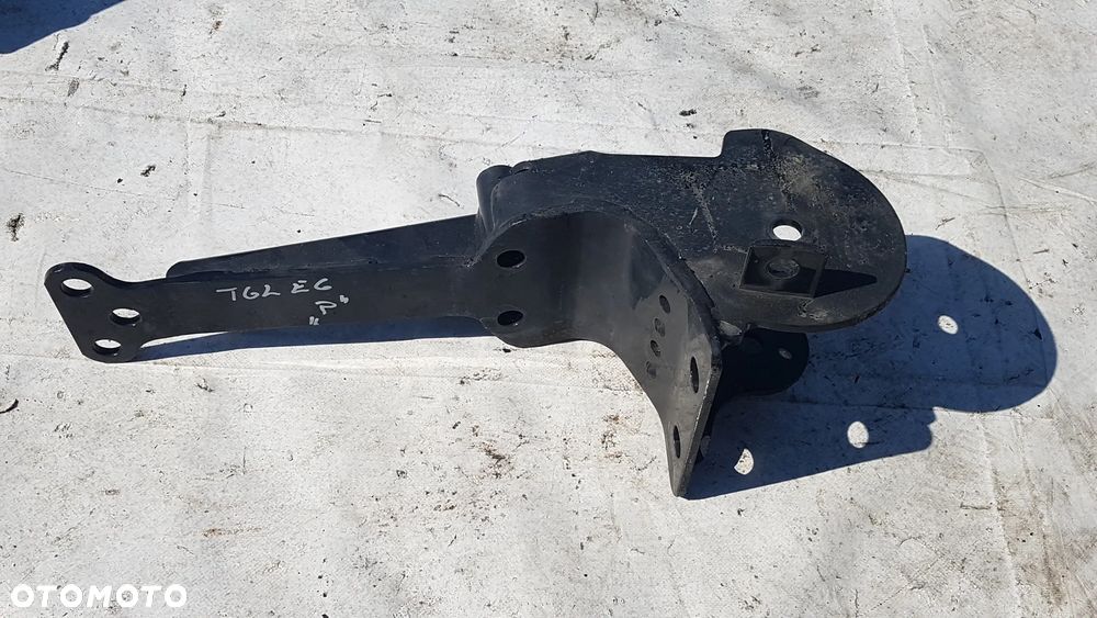 ŁAPA WSPORNIK MOCOWANIE ZAWIESZENIA WYWROTU KABINY PRAWA MAN TGL EURO 6 KRÓTKA KABINA - 3