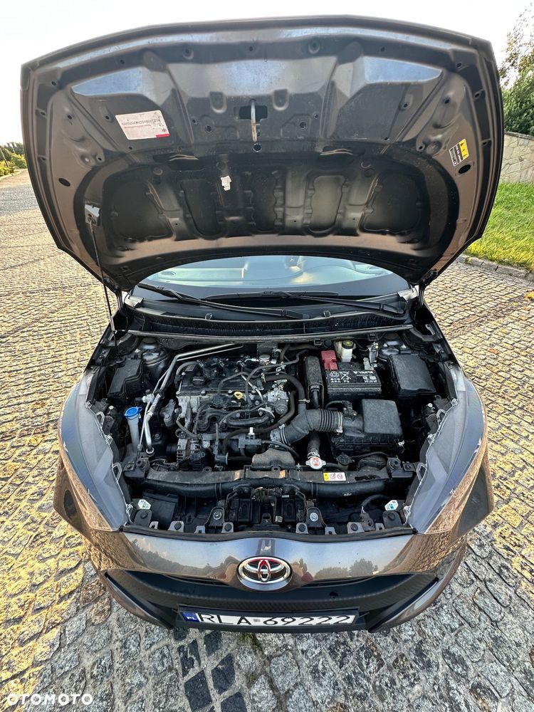 Toyota Yaris 1.5 Comfort CVT - 12