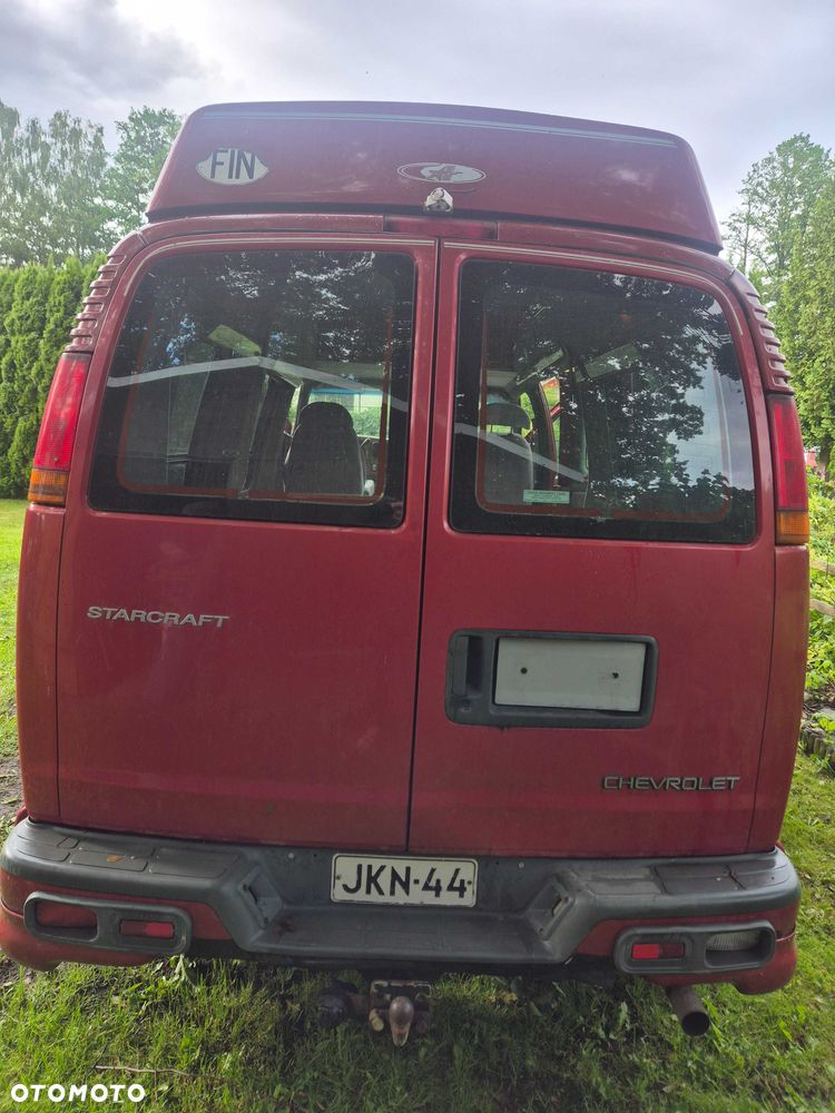 Chevrolet Chevy Van - 3