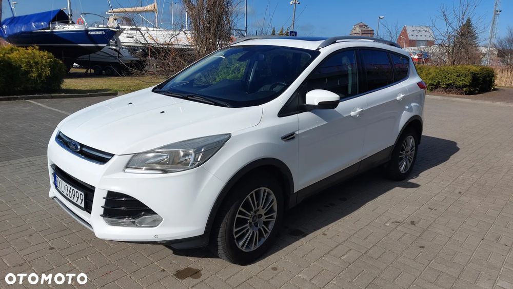 Ford Kuga 1.6 EcoBoost 2x4 Titanium - 2